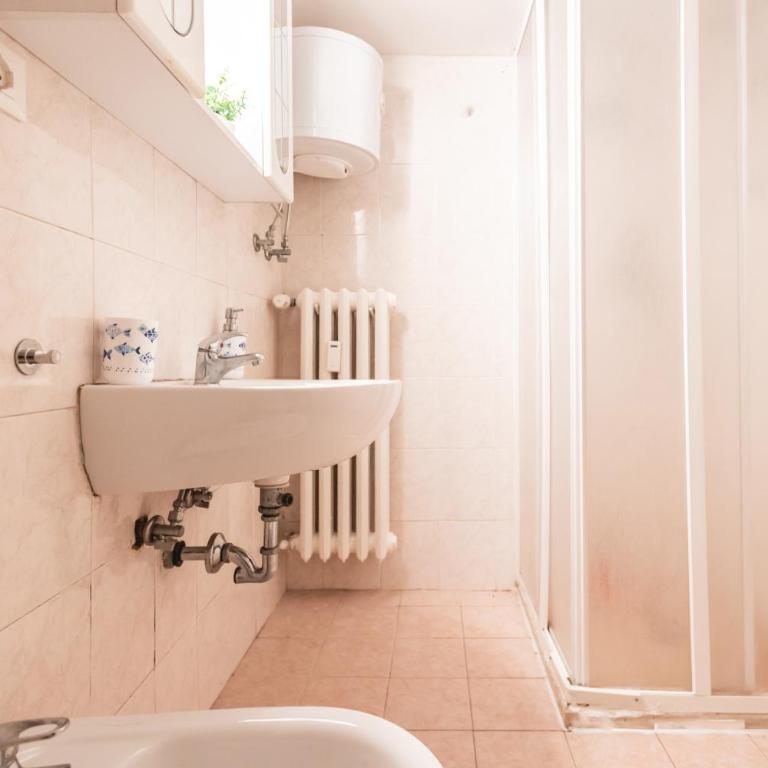 Blu Mare Loft - 1 min dal mare - Parcheggio privato -Wifi - Appartamento con 1 Camera da Letto - 13