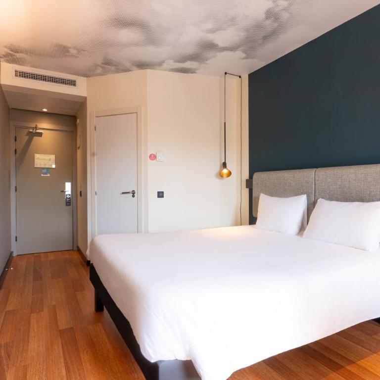 Ibis Malaga Centro Ciudad - Habitación Doble Executive - 10