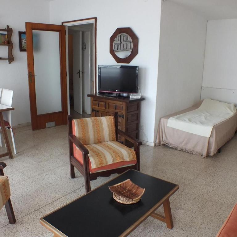 Apartamento en Roses: Terraza, Piscina, 6 Pers. - ES-204-74 - Apartment - 13