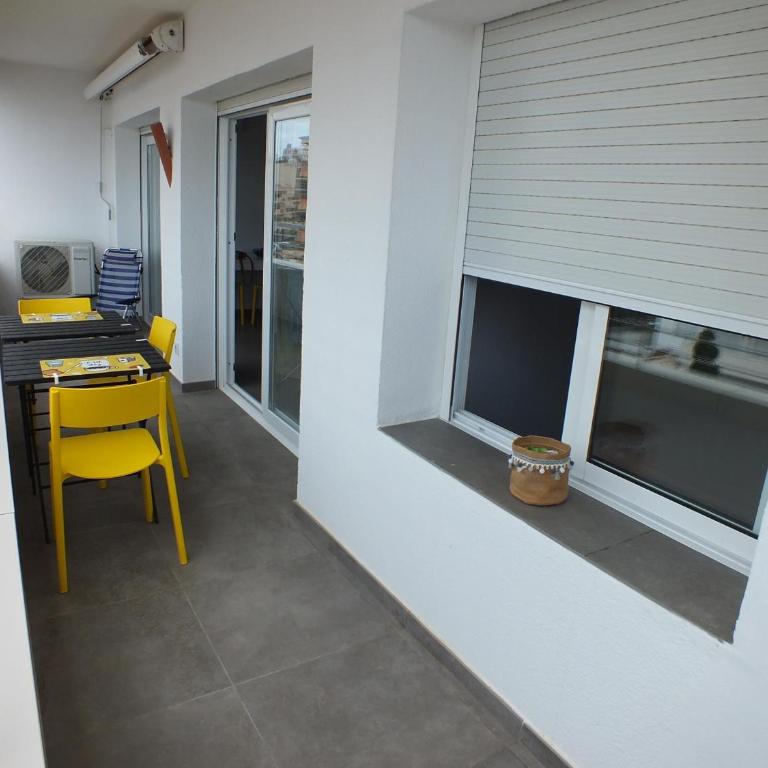 Apto 4 pers con piscina, aire acondicionado, cerca de la playa - Rosas - ES-204-66 - Apartment - 5