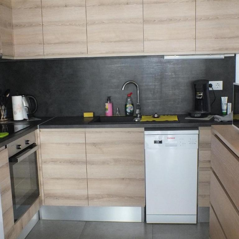 Apto 4 pers con piscina, aire acondicionado, cerca de la playa - Rosas - ES-204-66 - Apartment - 18