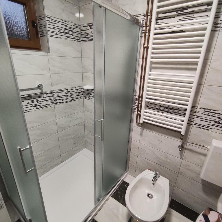 Apartman Lidija - Apartman sa 3 Spavaće Sobe i Balkonom - 12