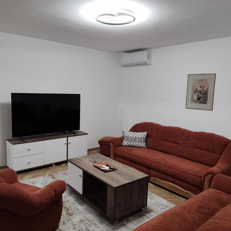 Apartman Lidija - Apartman sa 3 Spavaće Sobe i Balkonom - 4