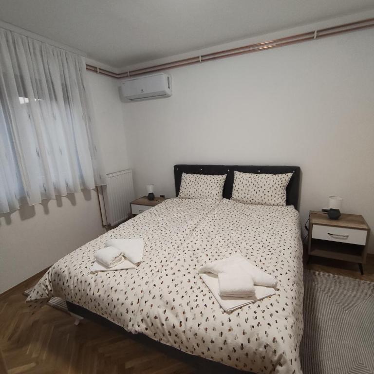 Apartman Lidija - Apartman sa 3 Spavaće Sobe i Balkonom - 19