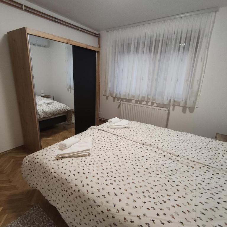 Apartman Lidija - Apartman sa 3 Spavaće Sobe i Balkonom - 20