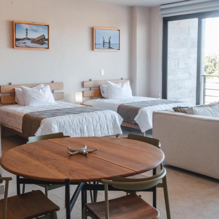 Everglades Suites - Suite with City View - 3
