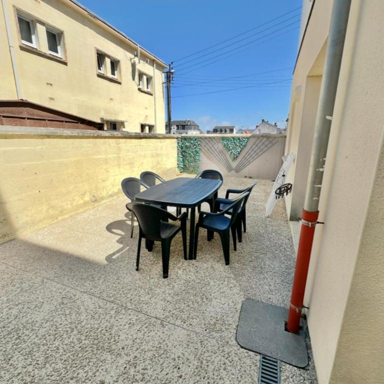 Sheila - RDC à la déco style années 70 avec terrasse à deux pas de la plage - Apartment mit 2 Schlafzimmern und Terrasse - 2