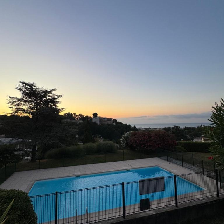 Ambiance terracotta sur la baie des anges - Appartement - Vue sur Mer - 14