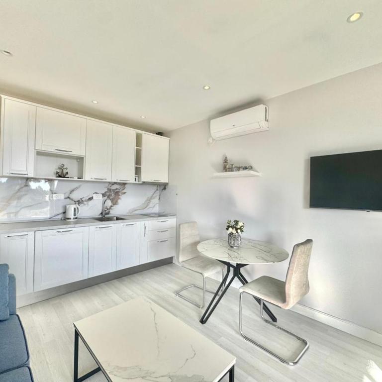 Family Apartments Stefan - Apartman s 1 Spavaćom Sobom i Terasom - 3