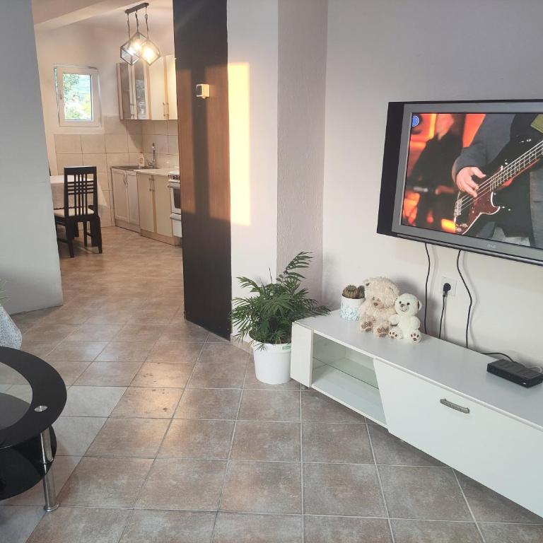 Green Valley GV - One-Bedroom Apartment with Garden View - 12