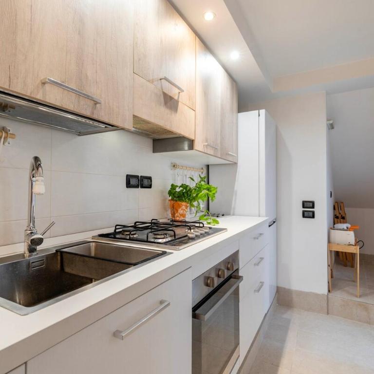 At the Venice Casino with Comfort - Two-Bedroom Apartment - 5