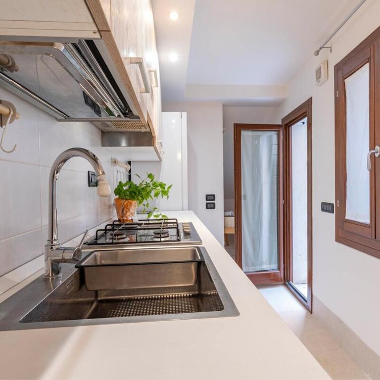 At the Venice Casino with Comfort - Two-Bedroom Apartment - 16