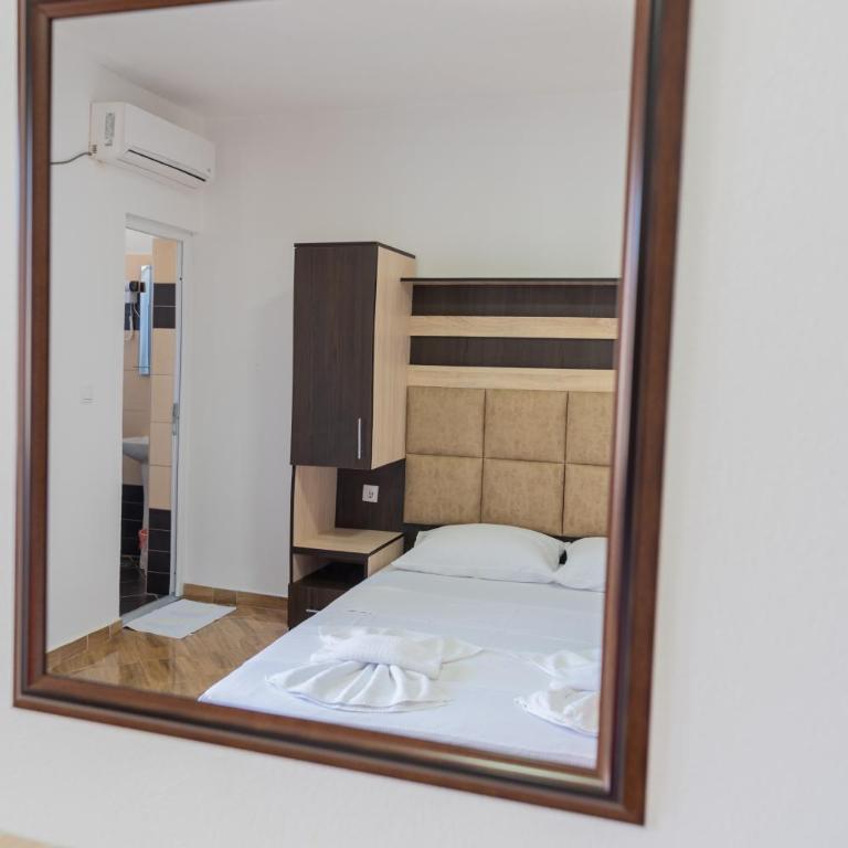 Vukli Apartments - Deluxe Double Room - 1
