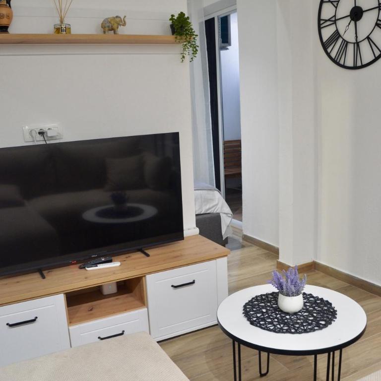 Cozy one bedroom apartment with parking - One-Bedroom Apartment - 7