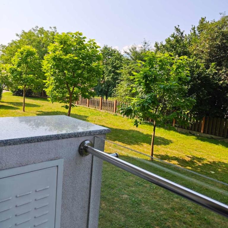 Peaceful Family Stay Ilidza with Free Parking - Apartman sa 2 Spavaće Sobe - 13