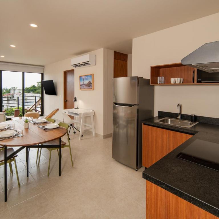 Everglades Suites - Two-Bedroom Suite - 3