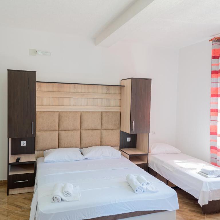 Vukli Apartments - Deluxe Triple Room - 6