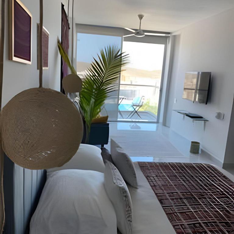 Estilo y comodidad a pasos de la playa en Irotama! - Deluxe One-Bedroom Apartment - 3