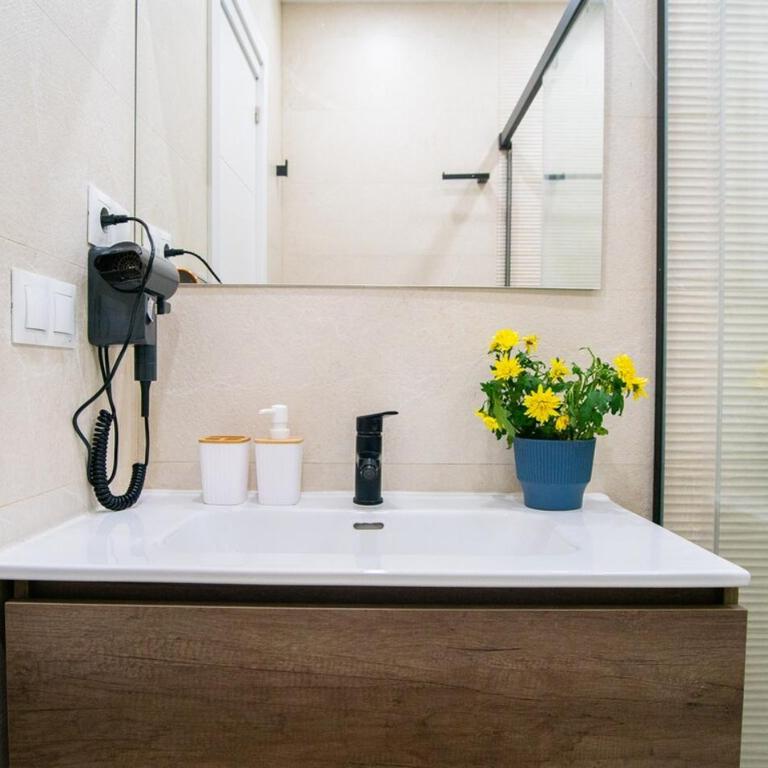 Boutique Apartment Downtown by TuriVida - Apartamento - 3
