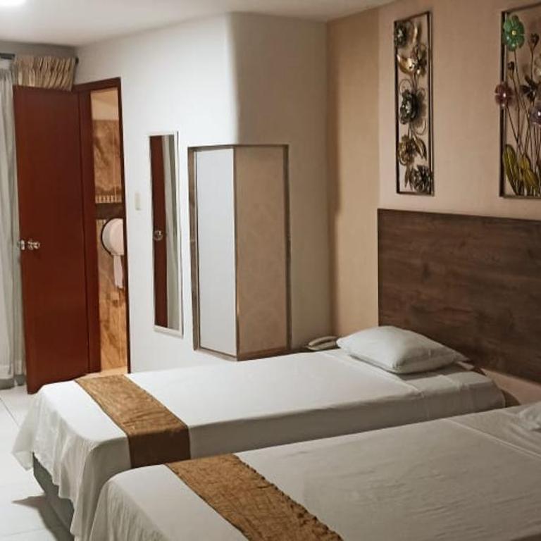 San Francisco Plaza Real - Twin Room - 1
