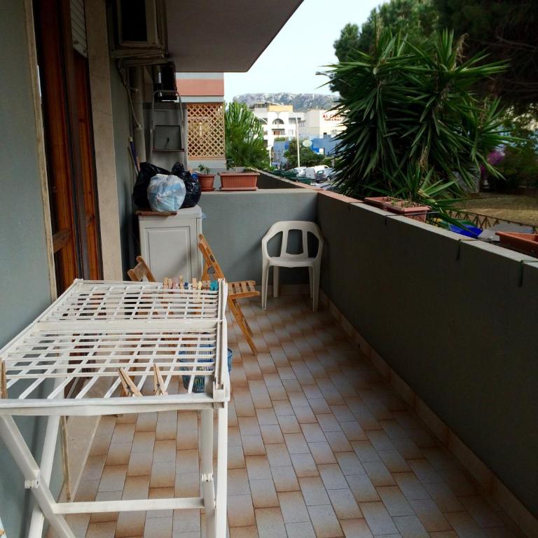 Pozzetto & Poetto - Three-Bedroom Apartment - 6