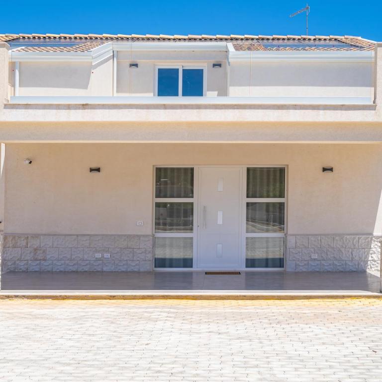 Villa very close to Santa Maria Del Focallo beach blue flag with private pool - Villa Superior - 16