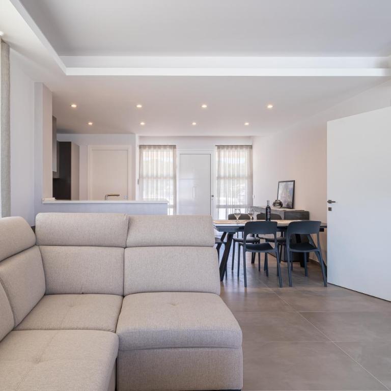 Villa very close to Santa Maria Del Focallo beach blue flag with private pool - Villa Superior - 23