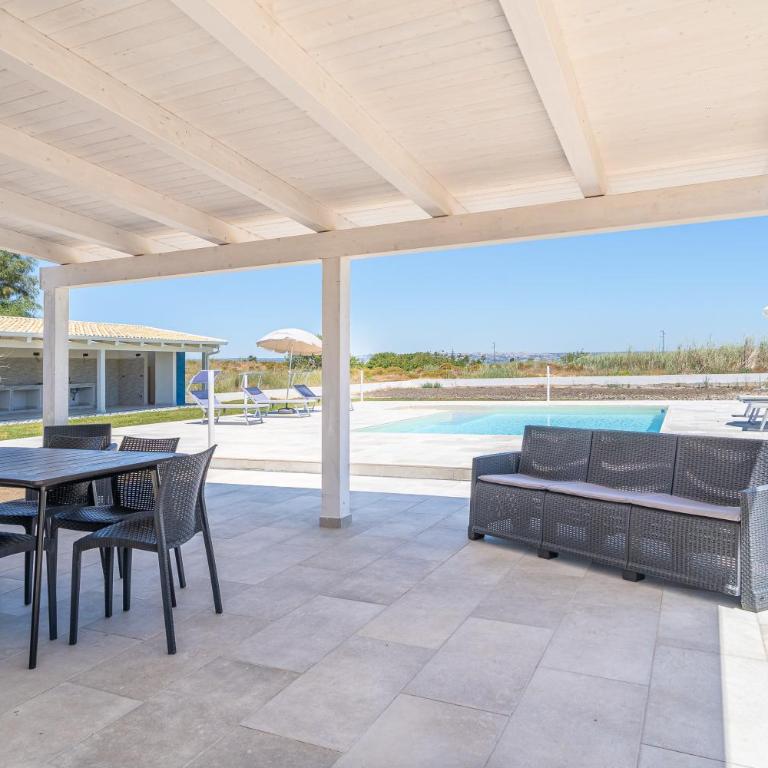 Villa very close to Santa Maria Del Focallo beach blue flag with private pool - Villa Superior - 13