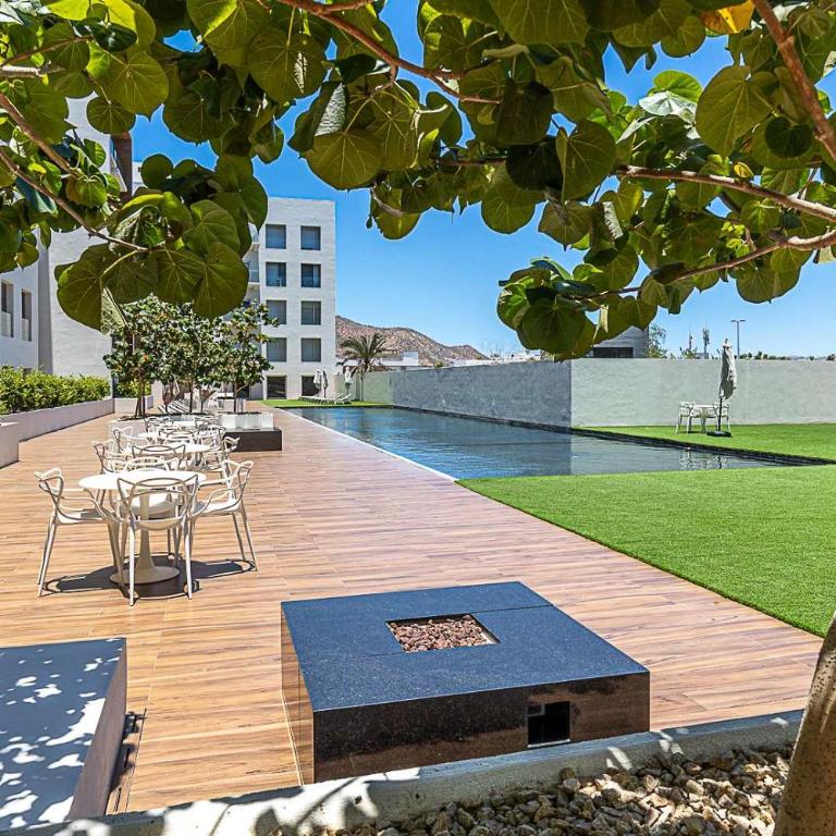 Marea Walk to Medano Stylish Stay in Cabo - Apartamento - 31