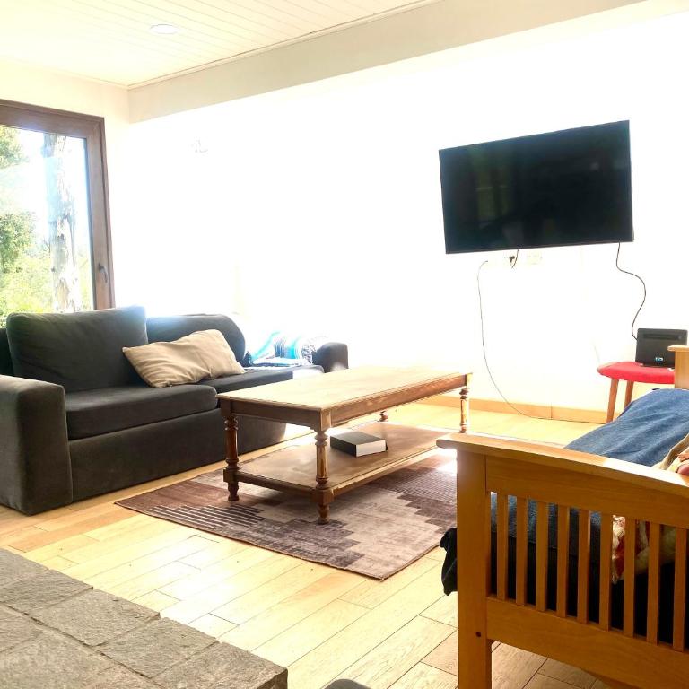 Stone House - Two-Bedroom House - 14
