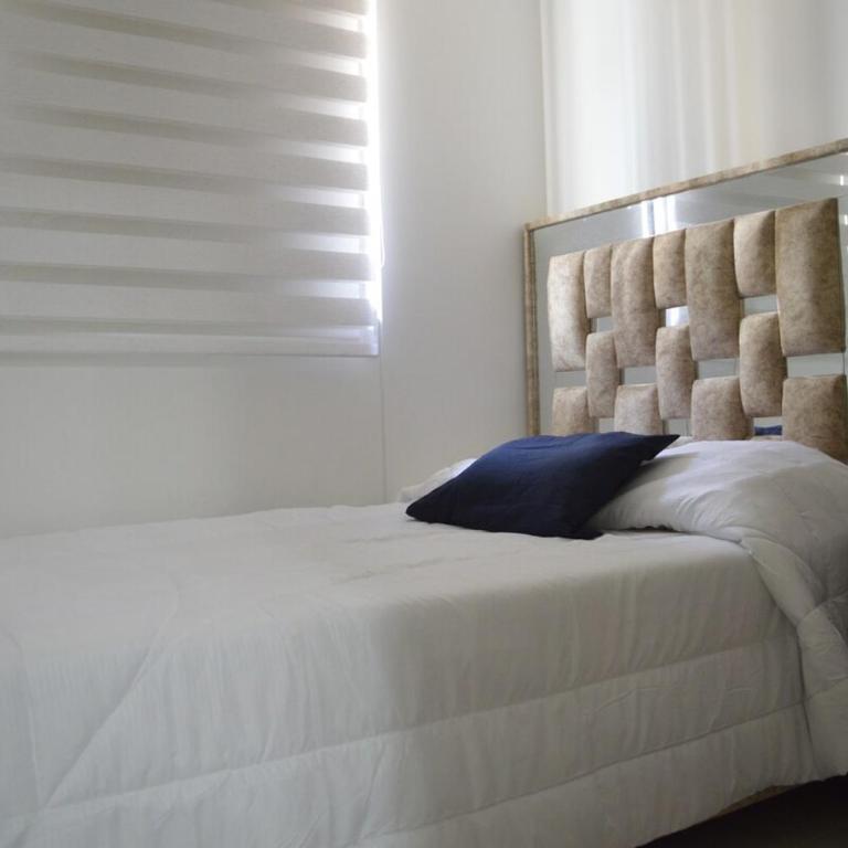 Espectacular Apartmento en Laureles - Two-Bedroom Apartment - 7