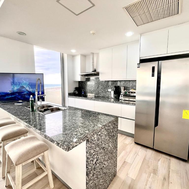 Exclusivo Dpto #1301 Playero en Karibao - Three-Bedroom Apartment with Water View - 5