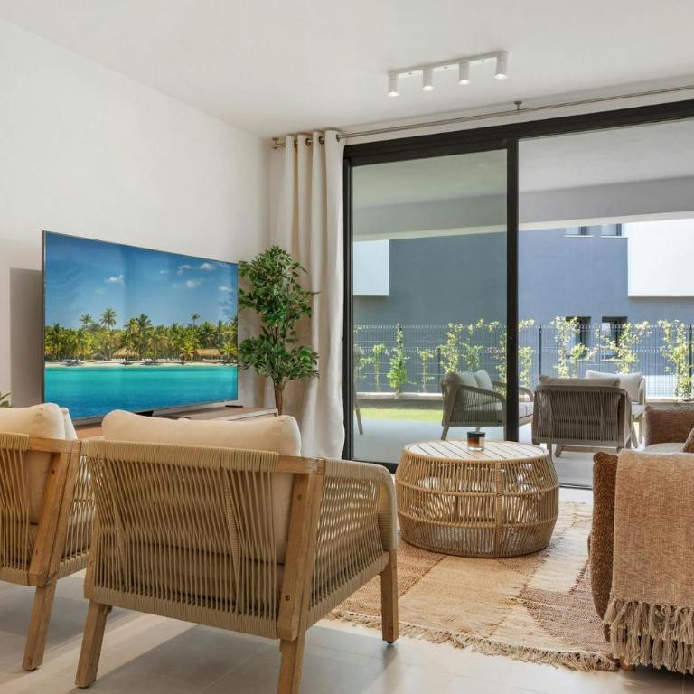 Lujo Confort y Piscina en la Costa del Sol - Apartamento de 2 dormitorios - 12