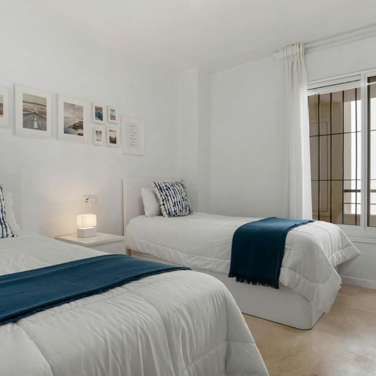 Apartamento en Guadalmina con vistas al golf - Two-Bedroom Apartment - 12