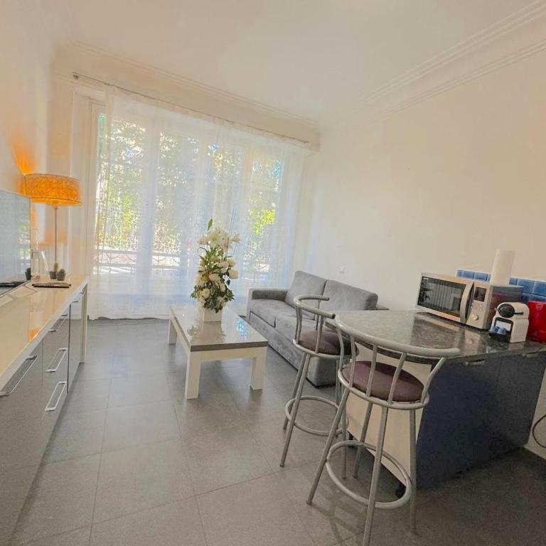 Charmant 2 pièces 600m plage 1km de la gare - Appartement 2 Chambres - 33