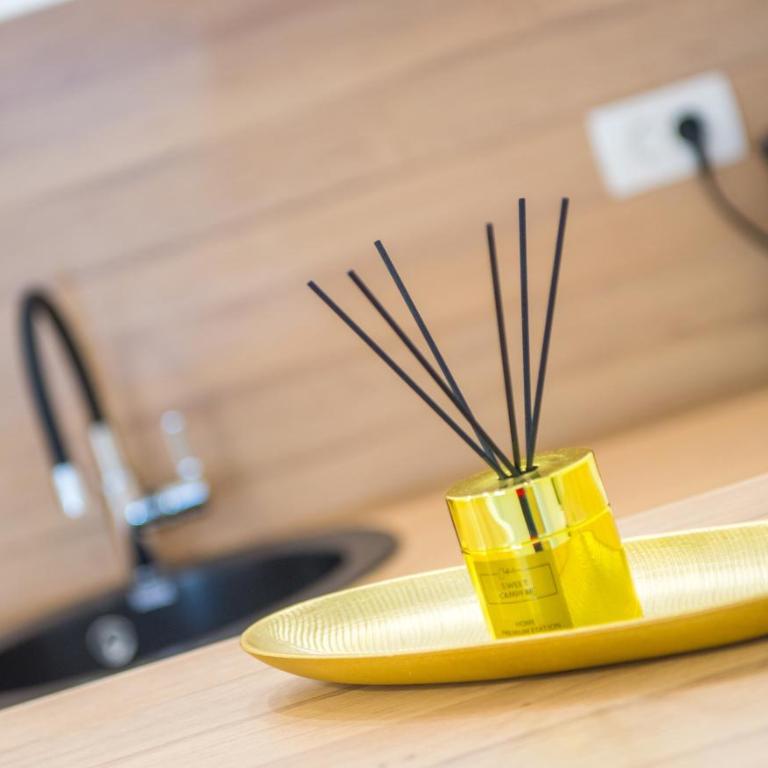 Stari View-Free Parking - Deluxe Studio - 6