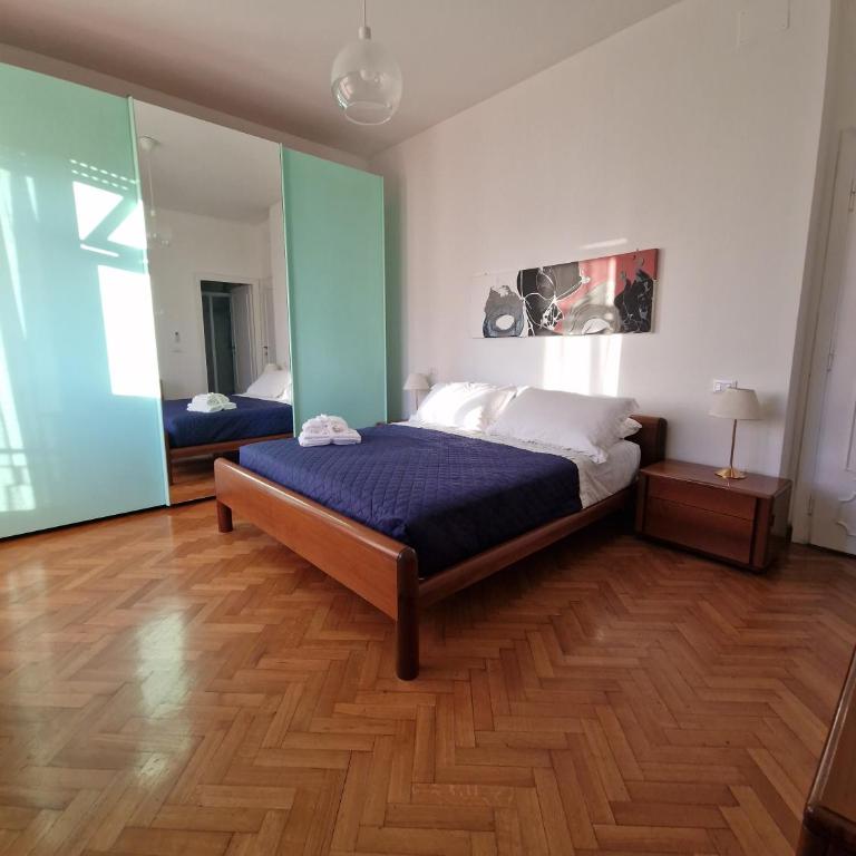 Ponte Lungo Guest House - Appartamento Deluxe con 3 Camere da Letto - 1