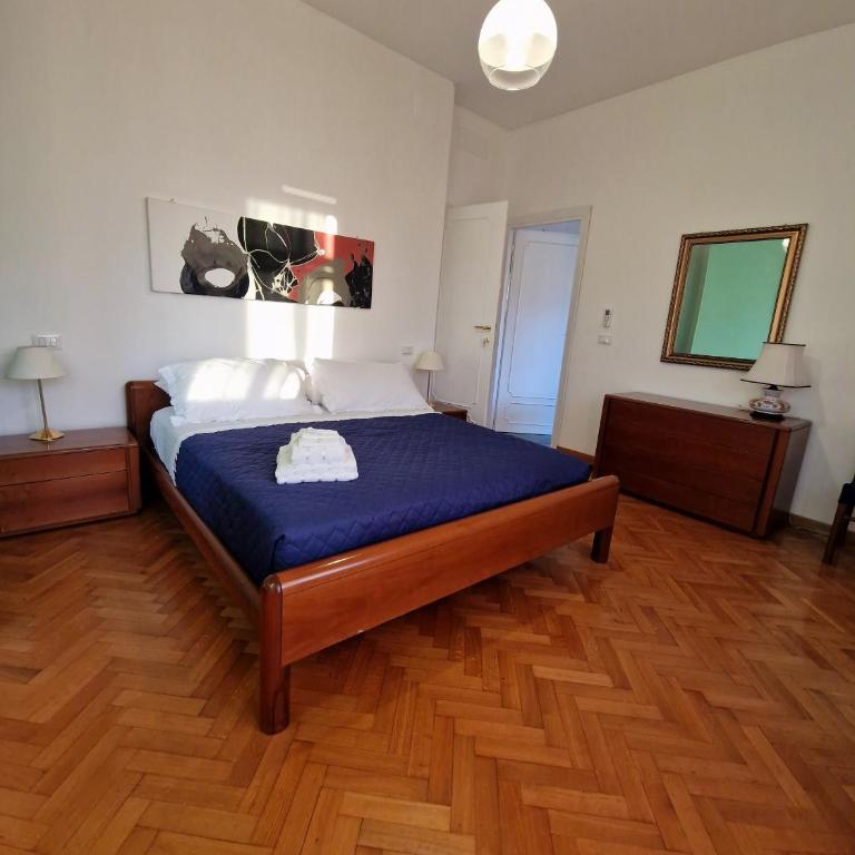 Ponte Lungo Guest House - Appartamento Deluxe con 3 Camere da Letto - 7