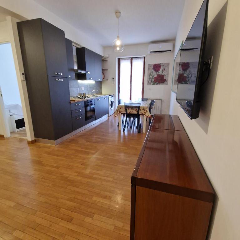 Ponte Lungo Guest House - Appartamento Deluxe con 3 Camere da Letto - 9