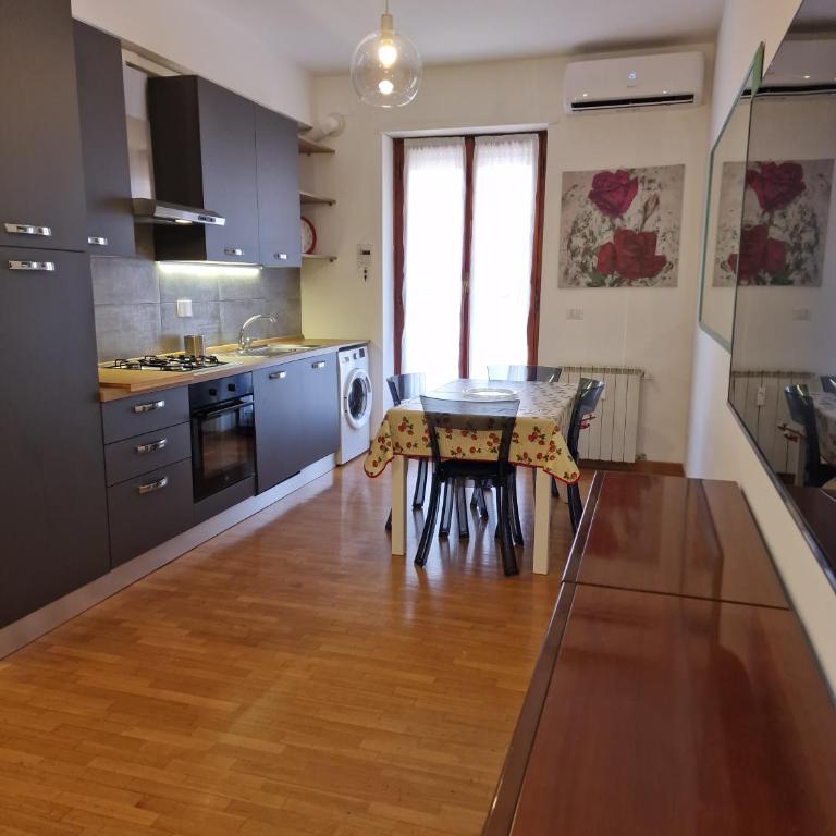 Ponte Lungo Guest House - Appartamento Deluxe con 3 Camere da Letto - 10