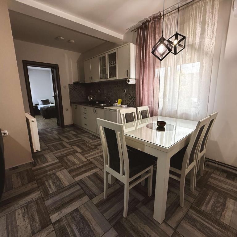 Apartments Velickovic - Apartman - 13