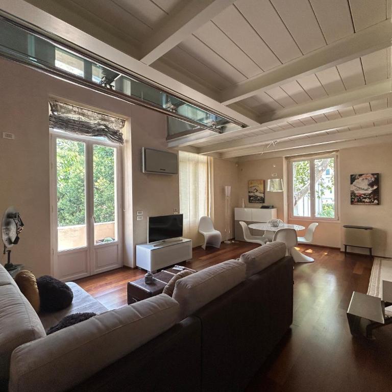 Loft Suite nel cuore di Sanremo - Appartamento con 2 Camere da Letto - 11