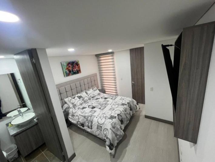 Apartamento amoblado, Edificio Avanzzare T1-601, - Three-Bedroom Apartment - 1