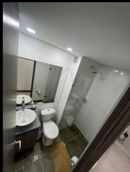 Apartamento amoblado, Edificio Avanzzare T1-601, - Three-Bedroom Apartment - 9