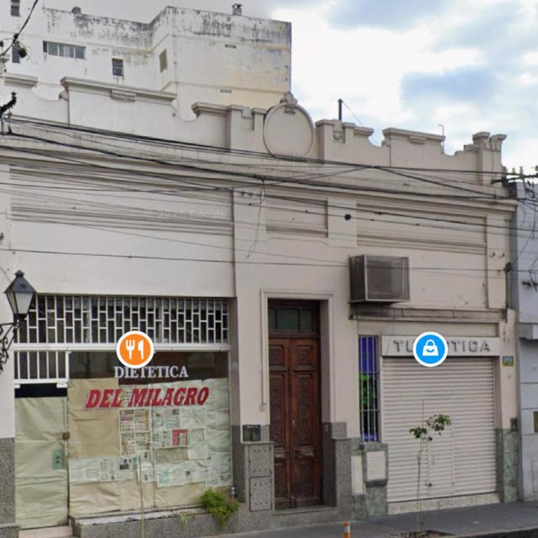 Casa en el Corazon de Salta Capital a 1 cuadra de la Plaza 9 de Julio - Casa de 2 dormitorios - 2