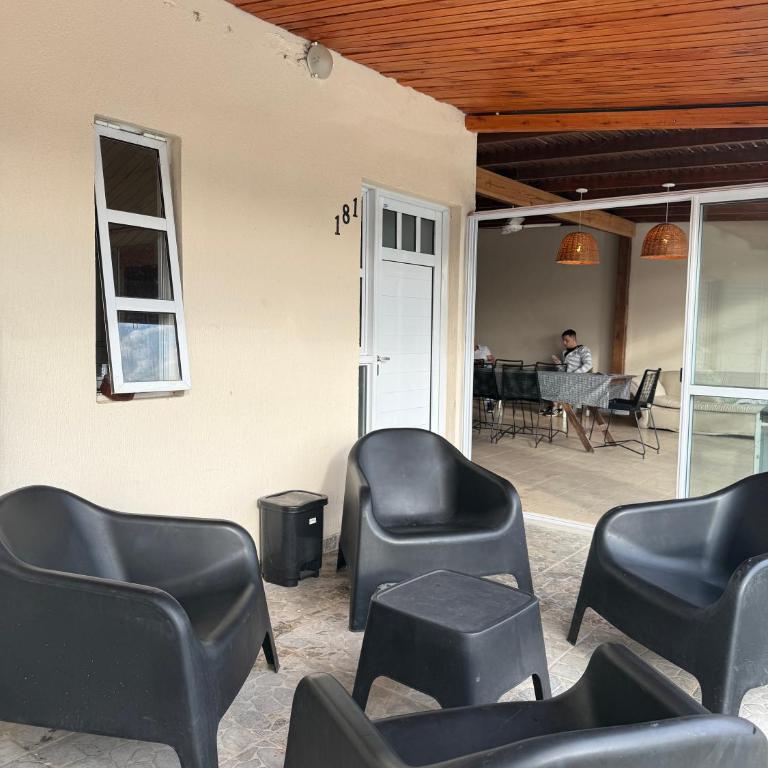 Gran casa con piscina en Gualeguaychú - Casa de 3 dormitorios - 6