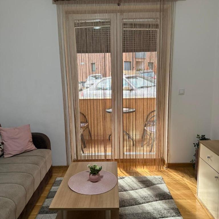 Apartman6 Živković - One-Bedroom Apartment - 8