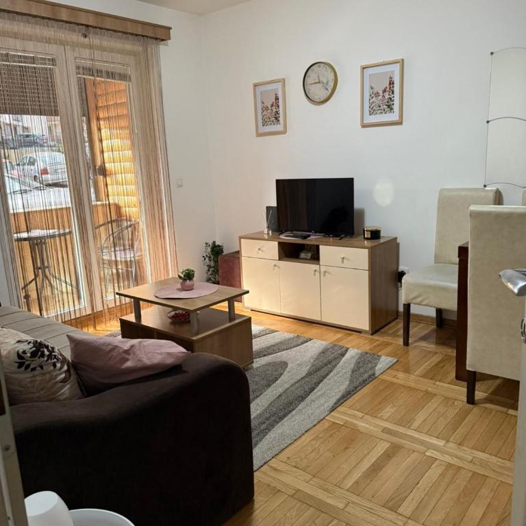 Apartman6 Živković - One-Bedroom Apartment - 15