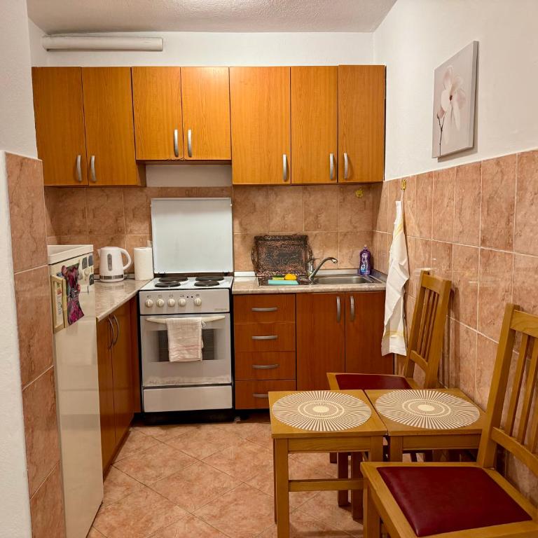 Apartment Rest Mostar Zalik - Porodični Apartman s 1 Spavaćom Sobom - 6