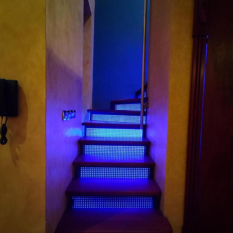 Noir Royale - Modern, Luxury, 3-level apartment - Two-Bedroom Deluxe Apartment - 18